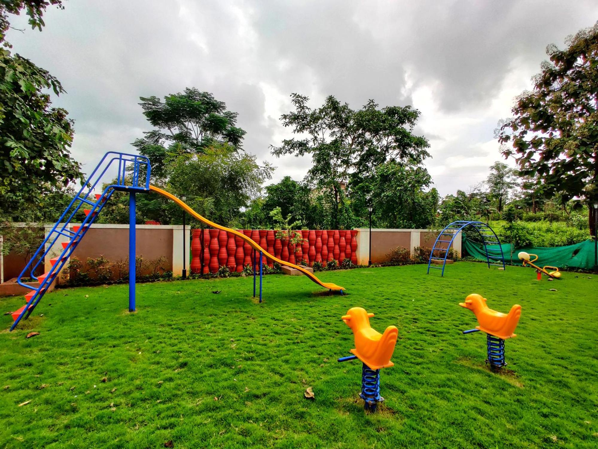 Pushpam Sanskruti Resort Karjat - A Pure Veg Resort Dhamni Экстерьер фото